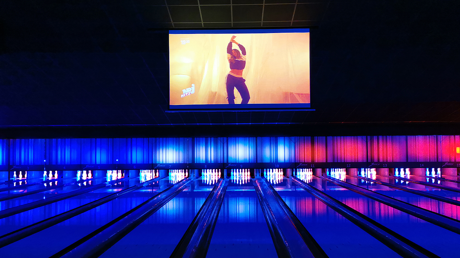 Molecule-alsace-eventbowling-videoprojecteur